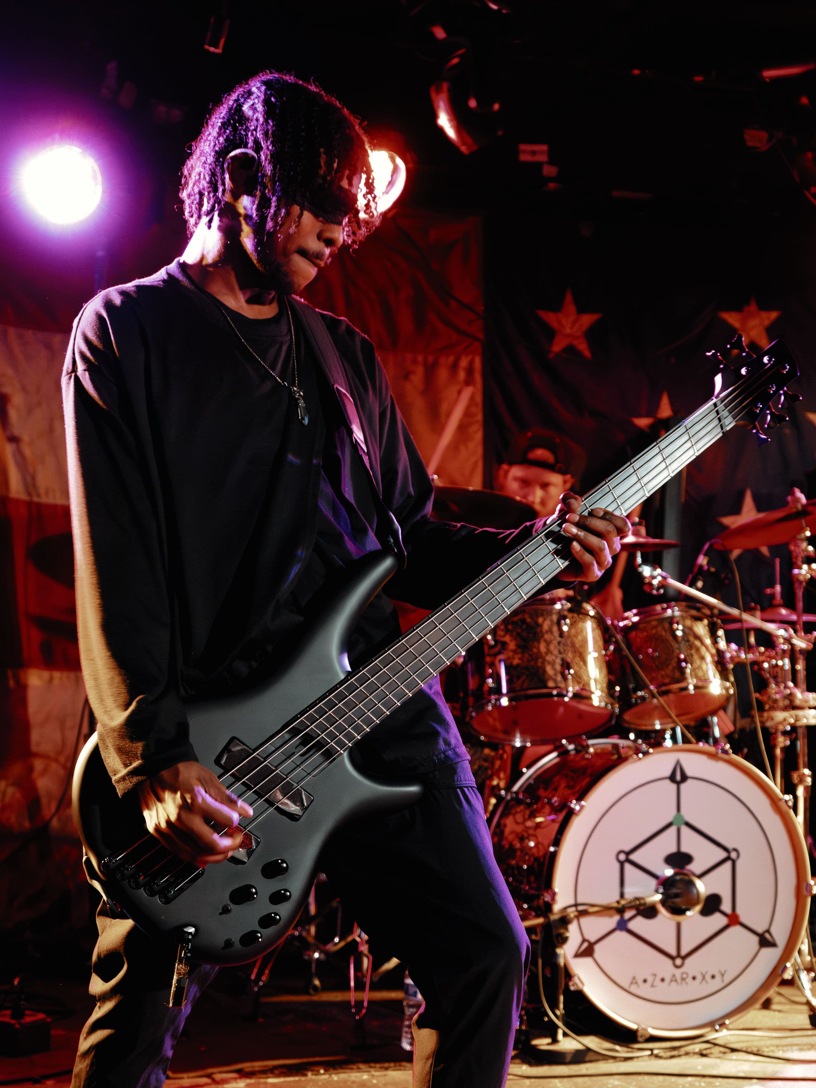 Azarxy performing live