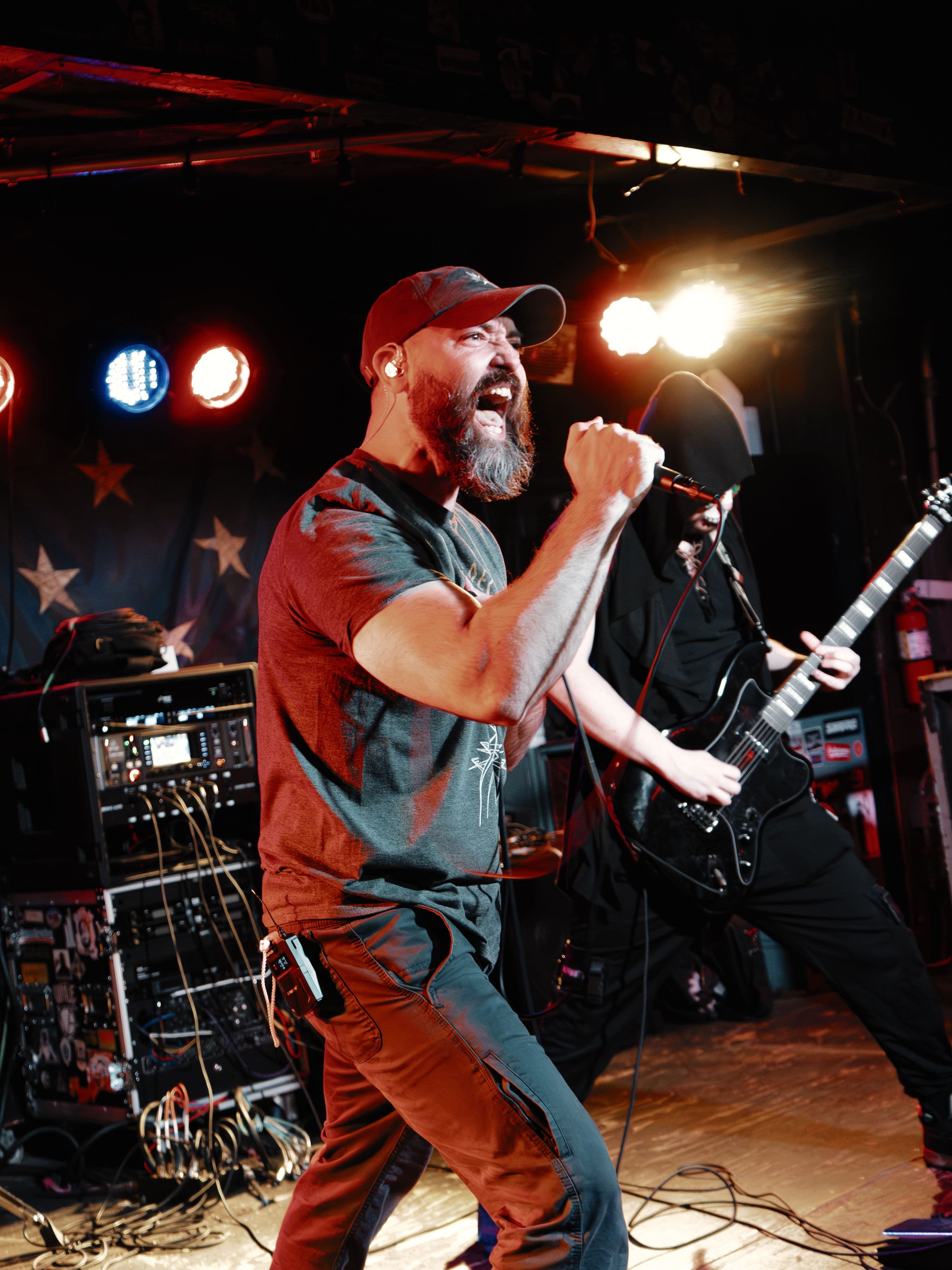 Azarxy performing live