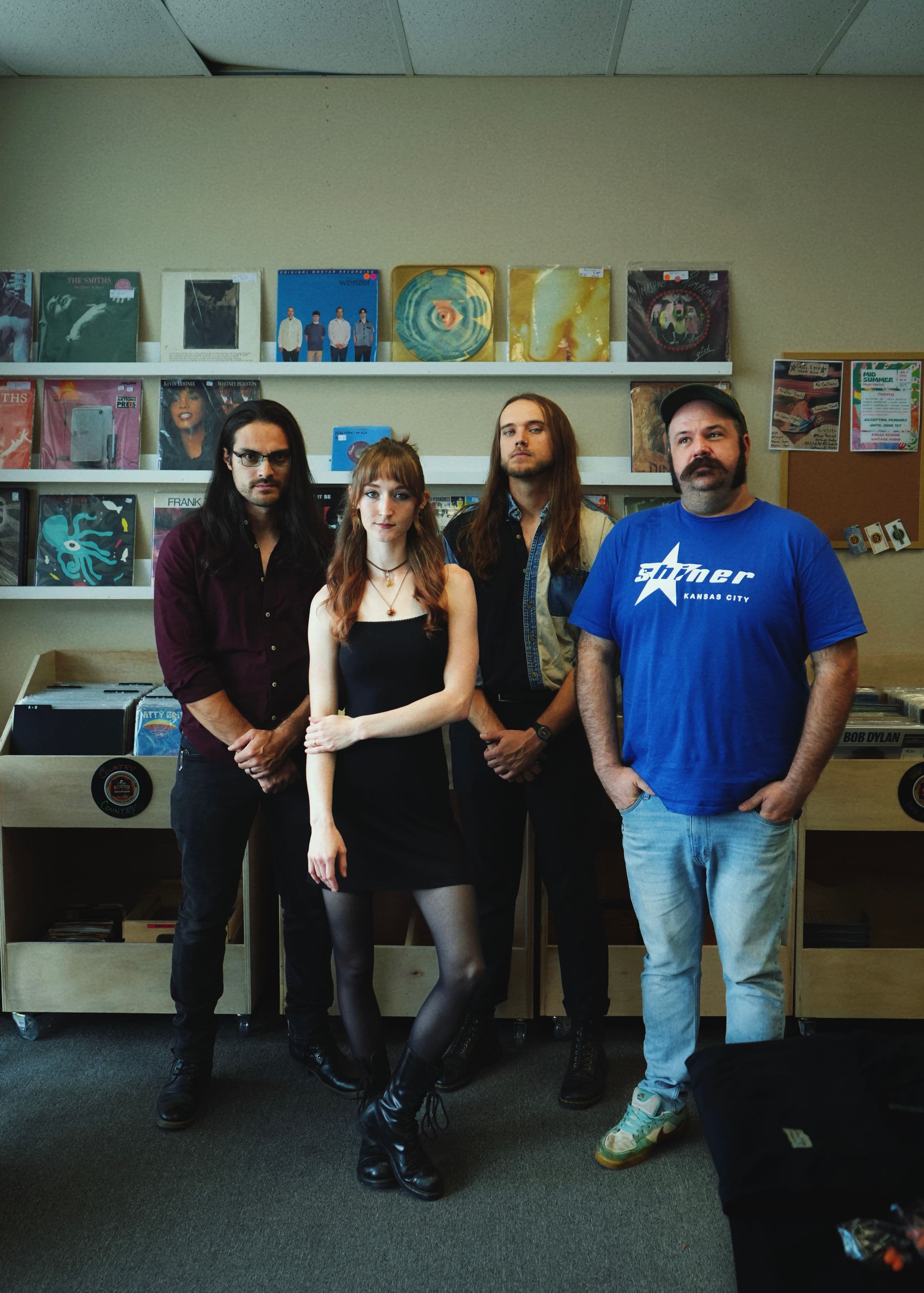 Group portrait of No Culture at 529